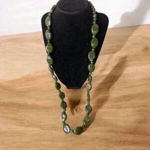 Green Chunky Beaded Necklace Vintage